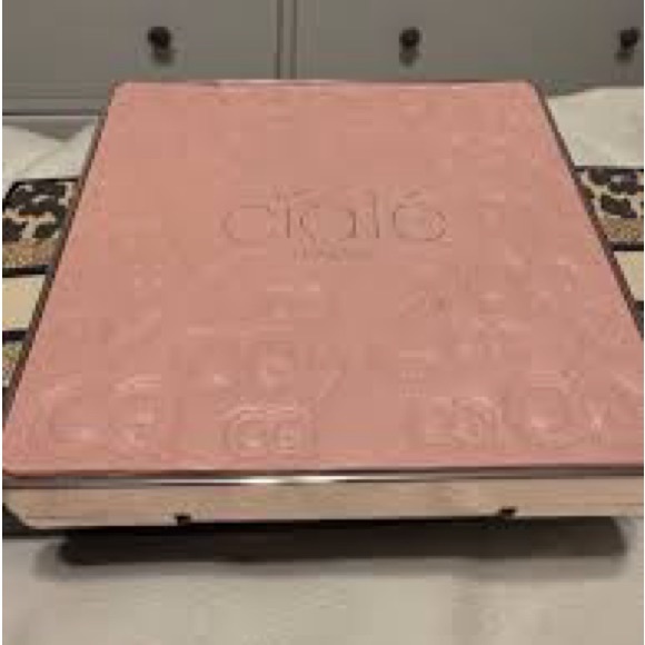 CIATE’ LONDON BO$$ B*TCH Neutral 9 Shade Eyeshadow Palette - Picture 3 of 4